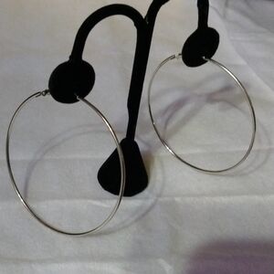 Silver tone 7.5cm hoop earrings pierced NWT (sku 161)